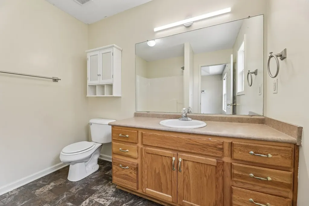 1045 Wisteria Court Clarksville TN 37040