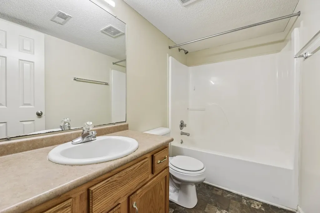1045 Wisteria Court Clarksville TN 37040
