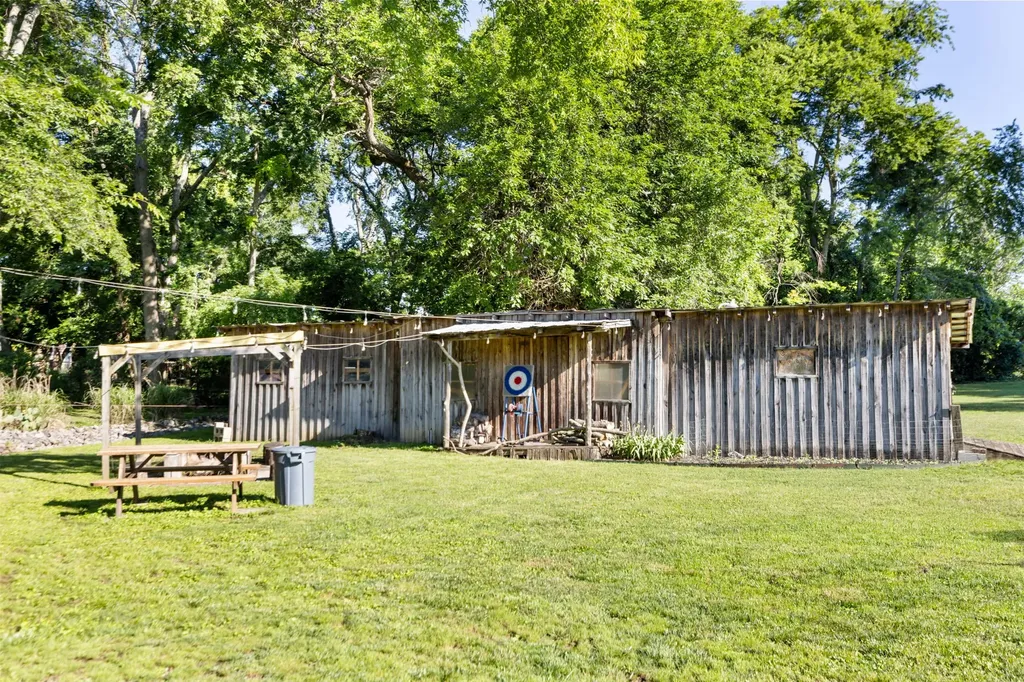 208 Wellington Drive Madison TN 37115