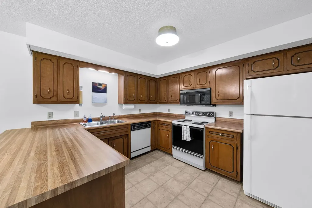 3155 W Division Street Hermitage TN 37076