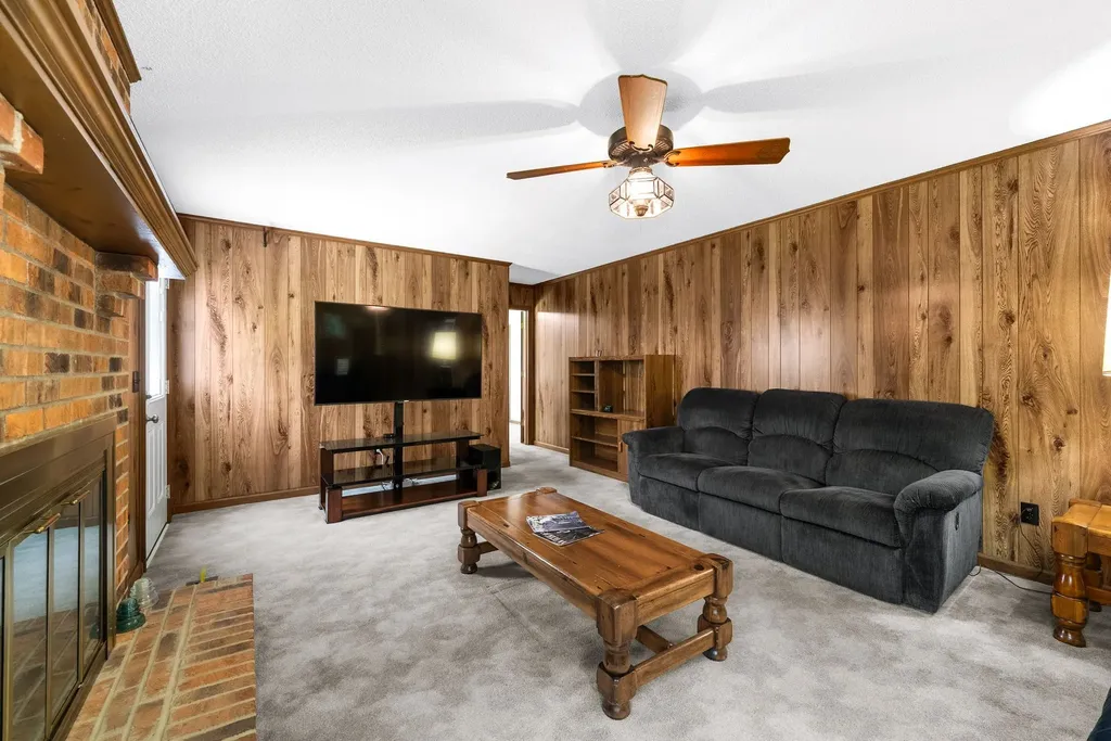3155 W Division Street Hermitage TN 37076