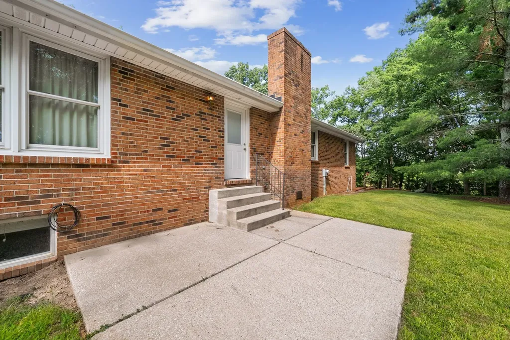 3155 W Division Street Hermitage TN 37076
