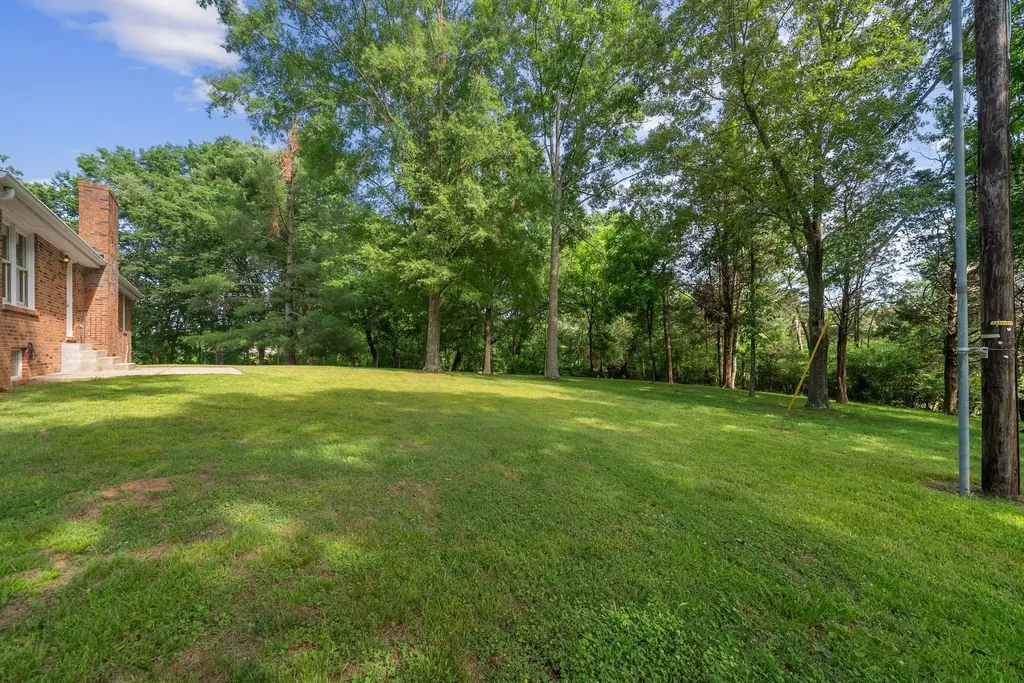 3155 W Division Street Hermitage TN 37076