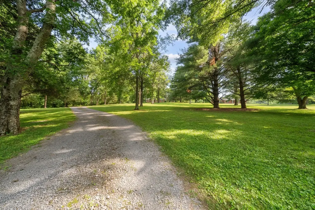 3155 W Division Street Hermitage TN 37076