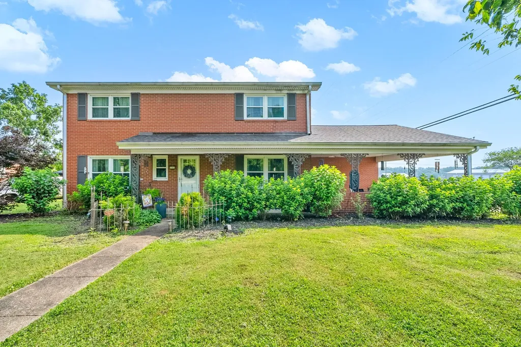 1701 Parkview Drive Hopkinsville KY 42240