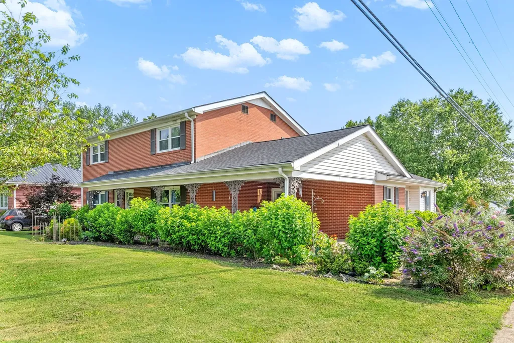 1701 Parkview Drive Hopkinsville KY 42240