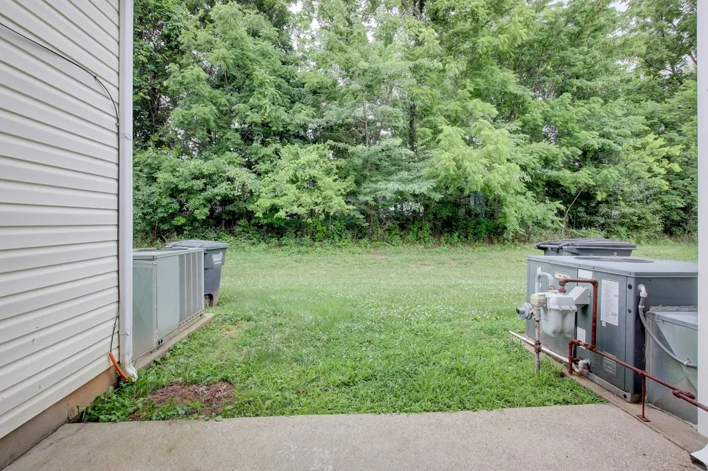 149 Alexander Boulevard Clarksville TN 37040