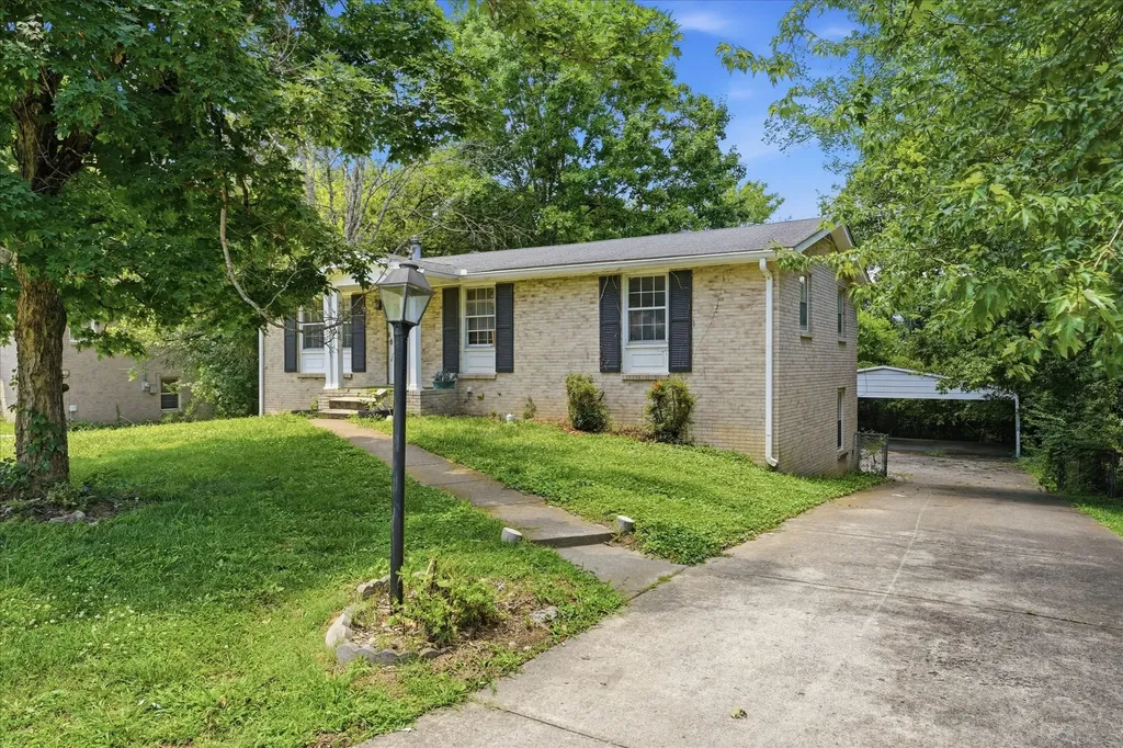 413 Clearwater Drive Nashville TN 37217