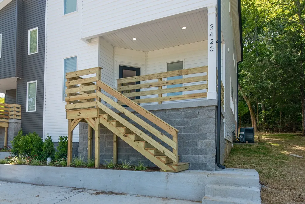 2420 Stivers Street Nashville TN 37218