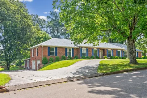 409 Idlewood Drive Clarksville TN 37043