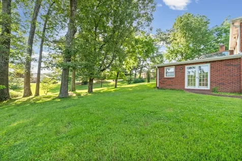 409 Idlewood Drive Clarksville TN 37043