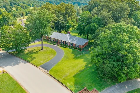 409 Idlewood Drive Clarksville TN 37043