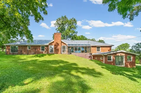 409 Idlewood Drive Clarksville TN 37043
