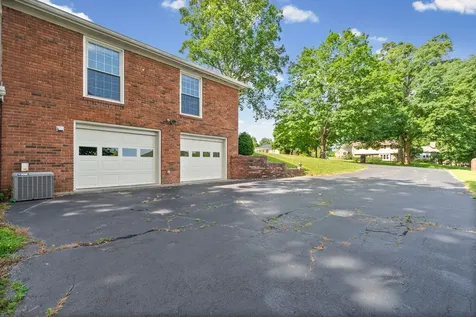 409 Idlewood Drive Clarksville TN 37043