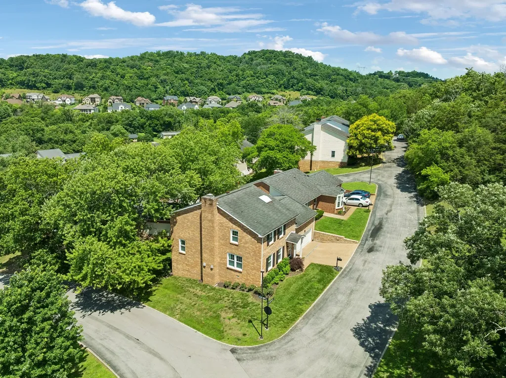 1621 Old Fowlkes Drive Brentwood TN 37027