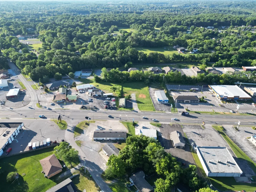 2163 Wilma Rudolph Boulevard Clarksville TN 37040