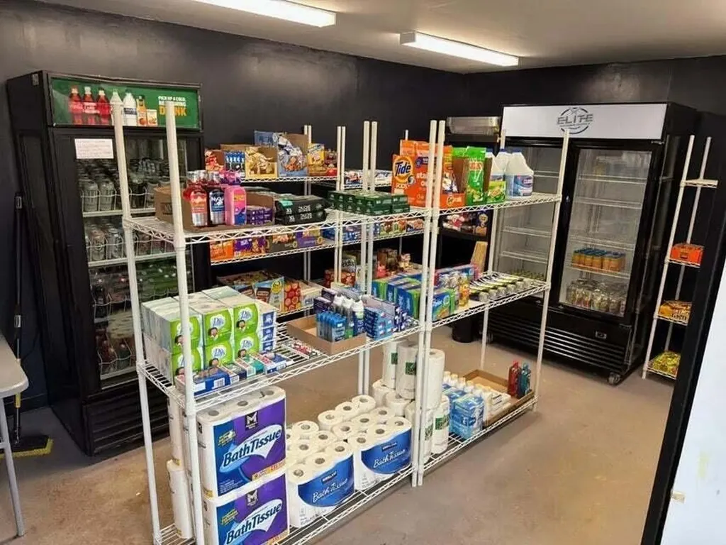 8415 River Road Decatur TN 37322