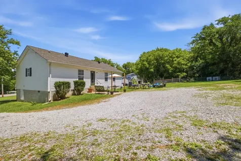 1024 Lynndale Drive Castalian Springs TN 37031