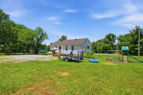 1024 Lynndale Drive Castalian Springs TN 37031