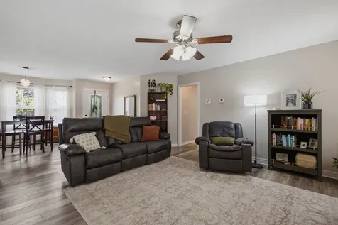 1024 Lynndale Drive Castalian Springs TN 37031