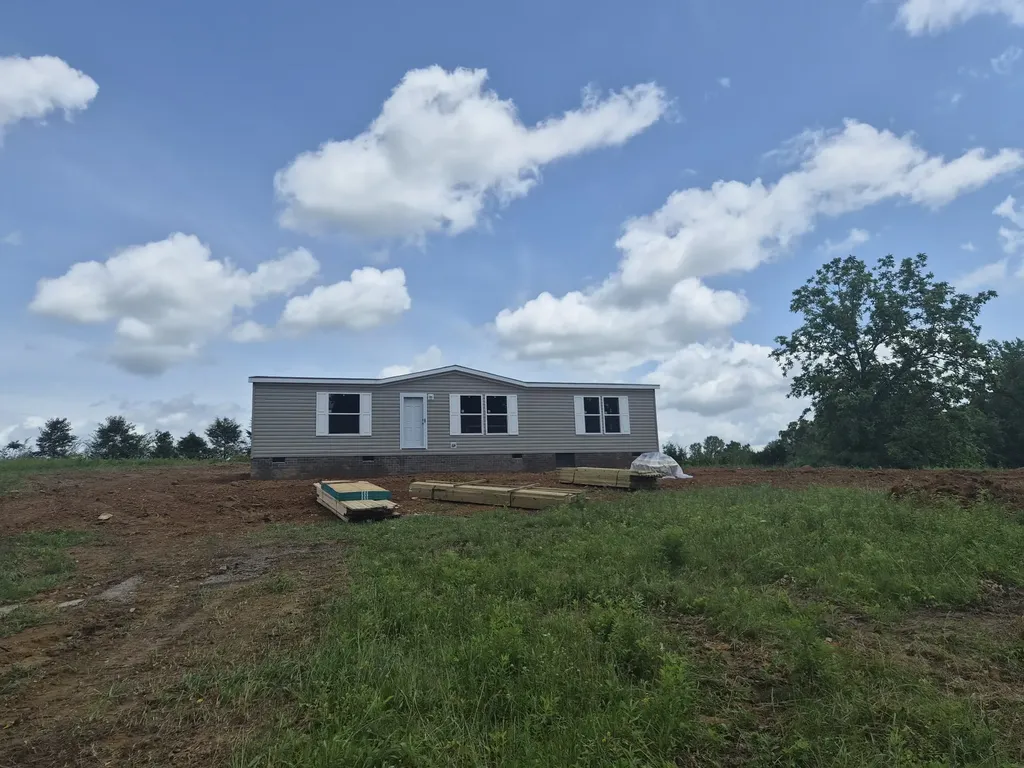 2153 Jefferson Road Smithville TN 37166