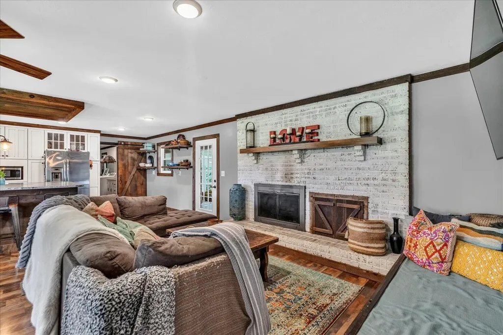 134 County Road 25 Riceville TN 37370