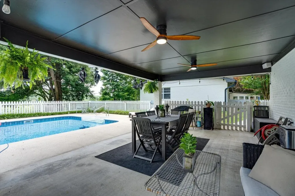 134 County Road 25 Riceville TN 37370