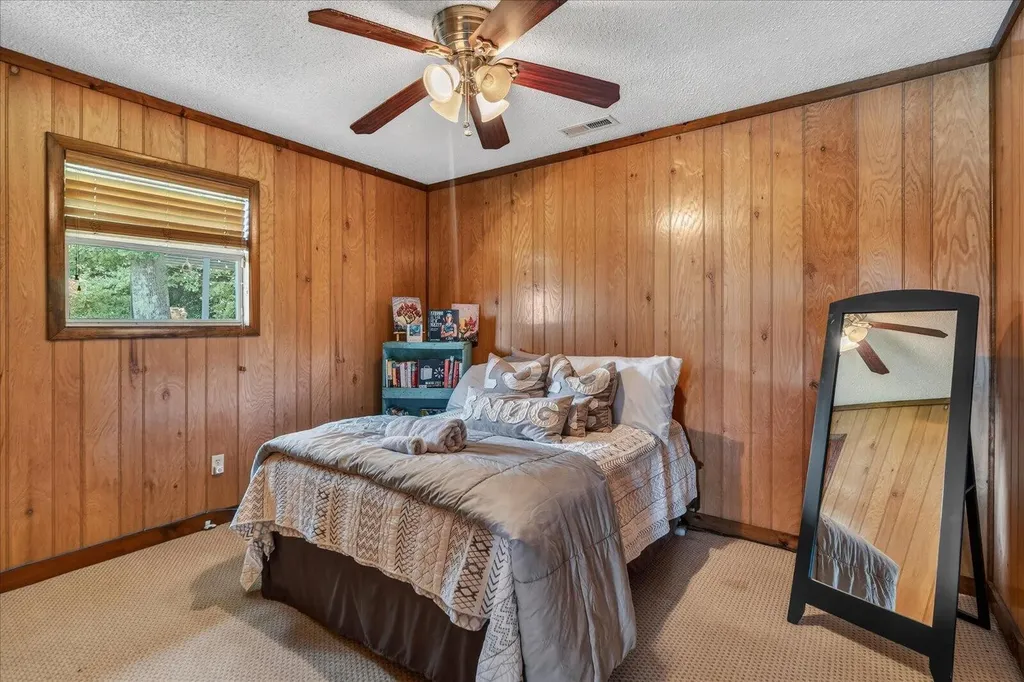 134 County Road 25 Riceville TN 37370