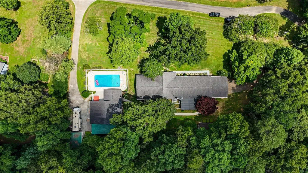 134 County Road 25 Riceville TN 37370