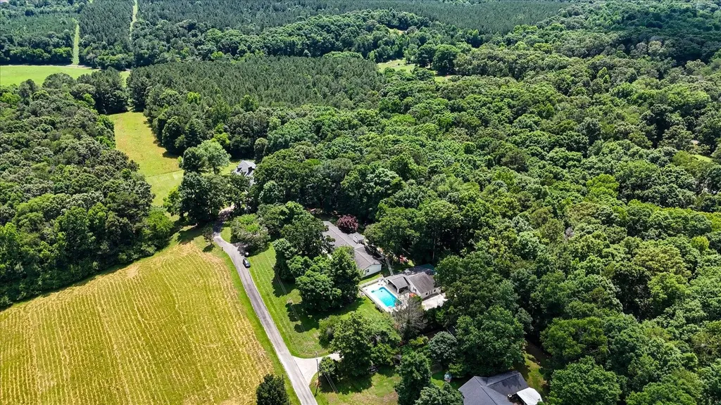 134 County Road 25 Riceville TN 37370