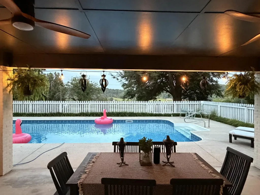 134 County Road 25 Riceville TN 37370