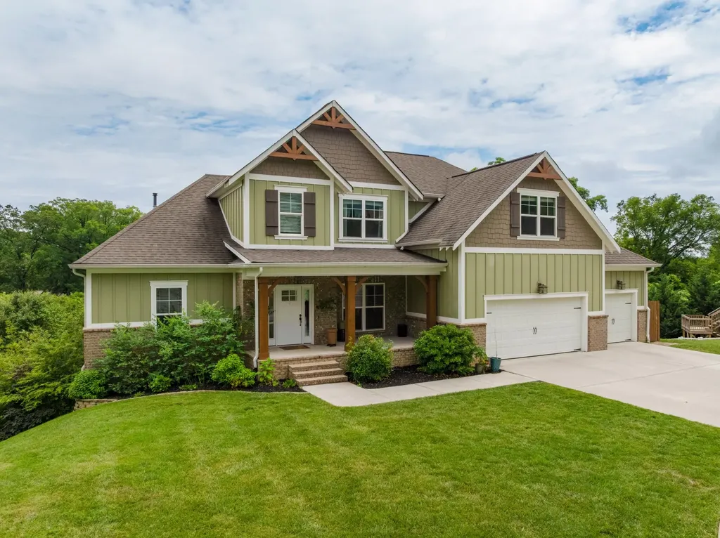 1406 Bridgeview Drive Chattanooga TN 37415