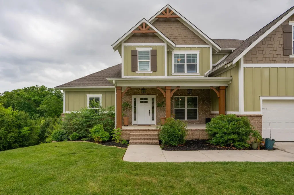 1406 Bridgeview Drive Chattanooga TN 37415