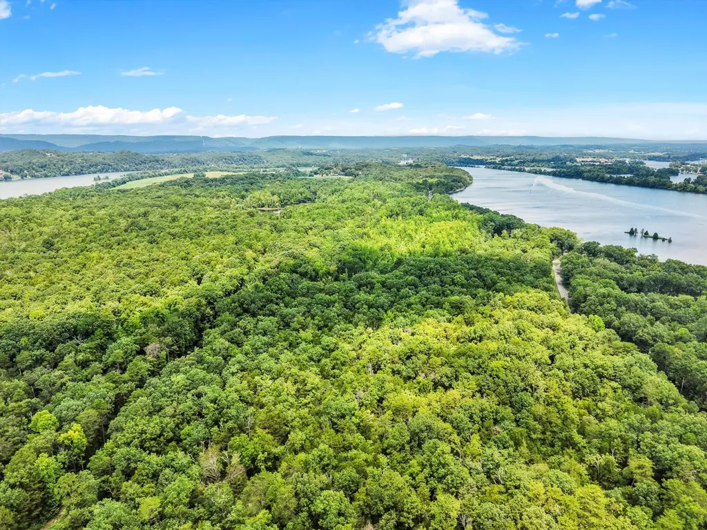 29 Armstrong Ferry Road Decatur TN 37322