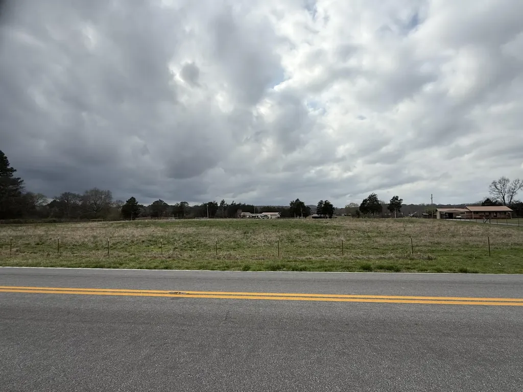 2 Eureka Road, NW Charleston TN 37310