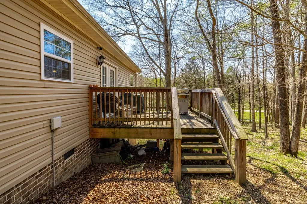 1007 Smiley Troutt Road Bethpage TN 37022