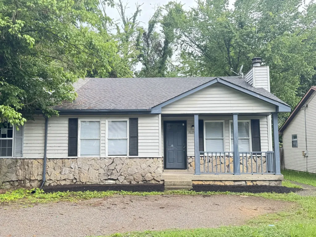 3225 Lakeford Drive Nashville TN 37214