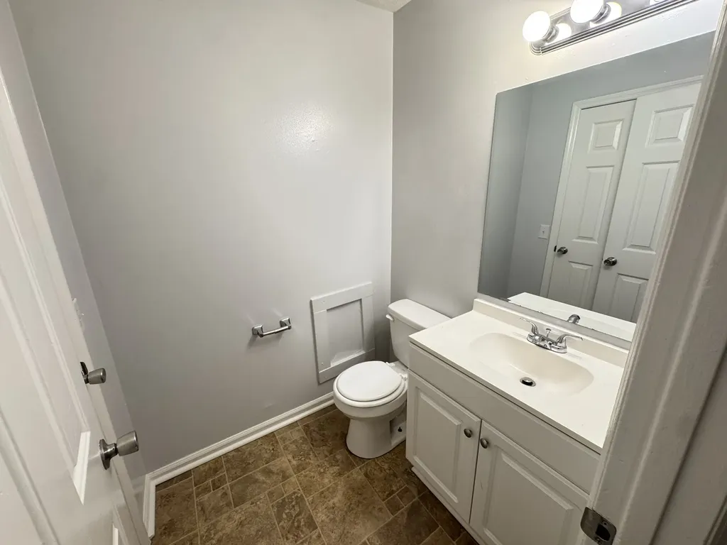 3225 Lakeford Drive Nashville TN 37214