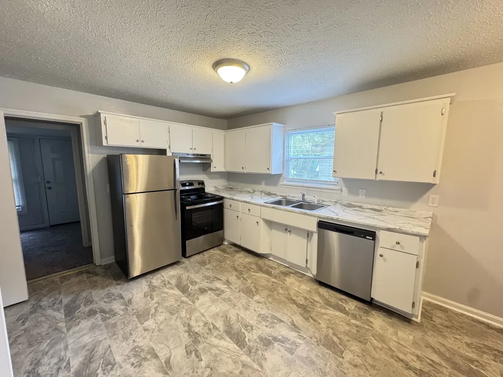 3225 Lakeford Drive Nashville TN 37214