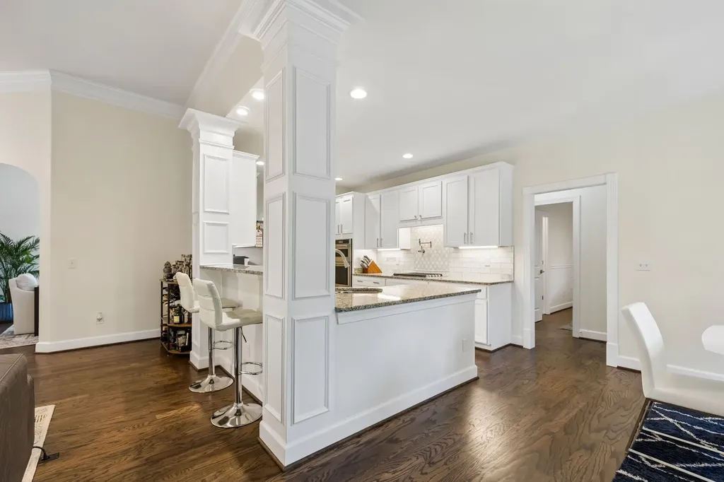 5136 Ravens Glen Nashville TN 37211