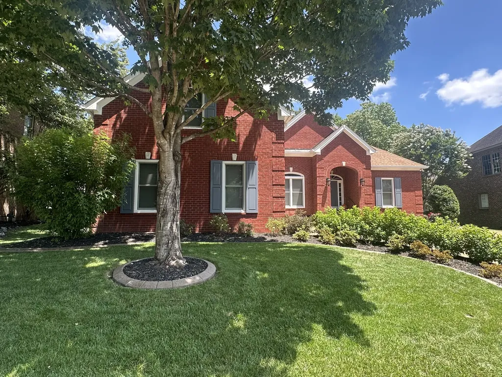 5136 Ravens Glen Nashville TN 37211