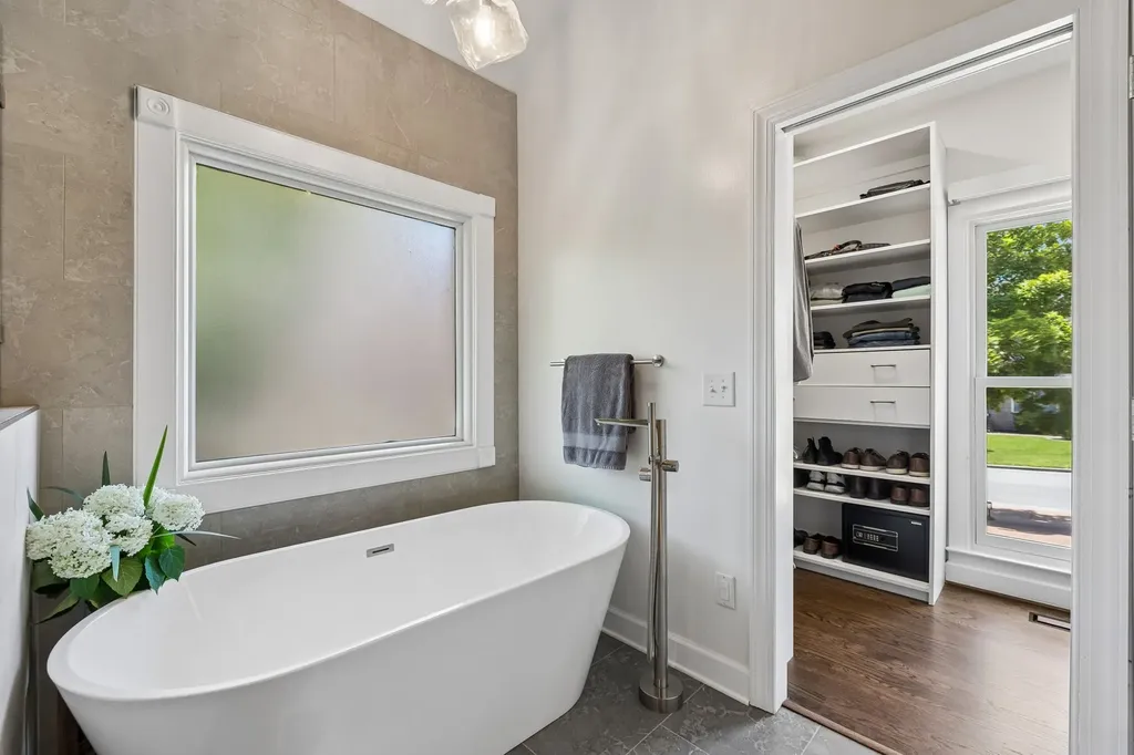 5136 Ravens Glen Nashville TN 37211