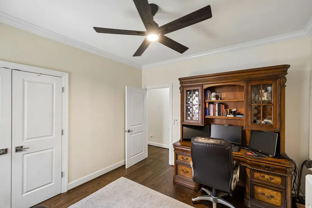 5136 Ravens Glen Nashville TN 37211
