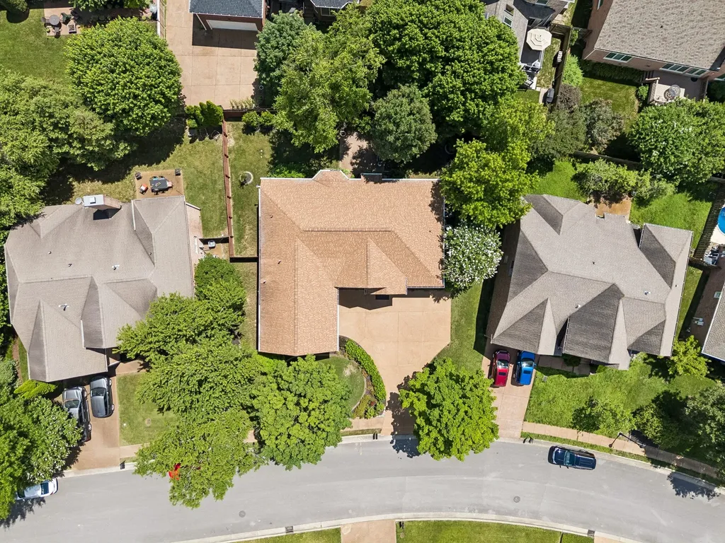 5136 Ravens Glen Nashville TN 37211