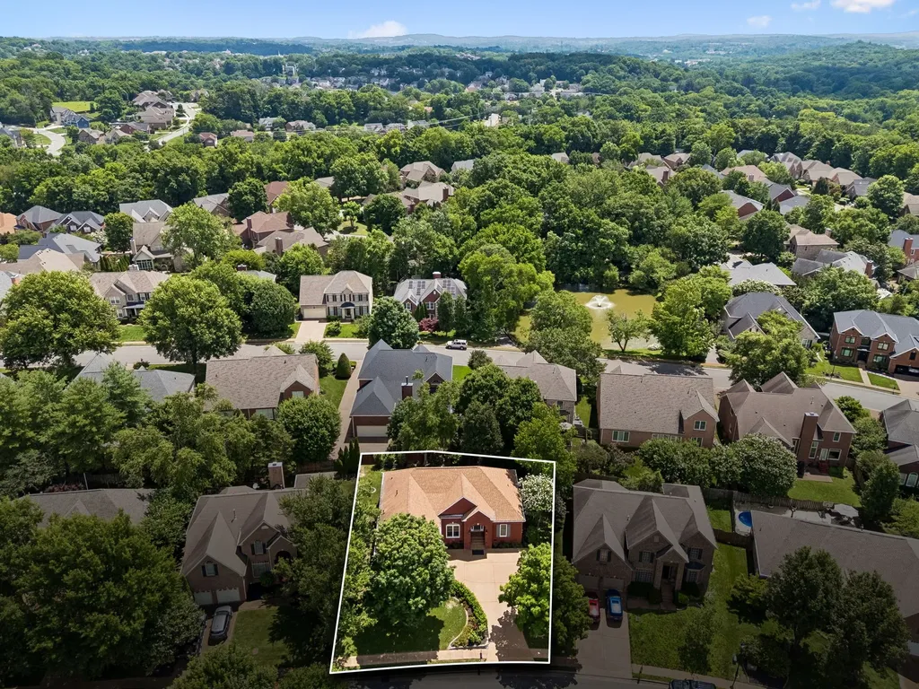 5136 Ravens Glen Nashville TN 37211