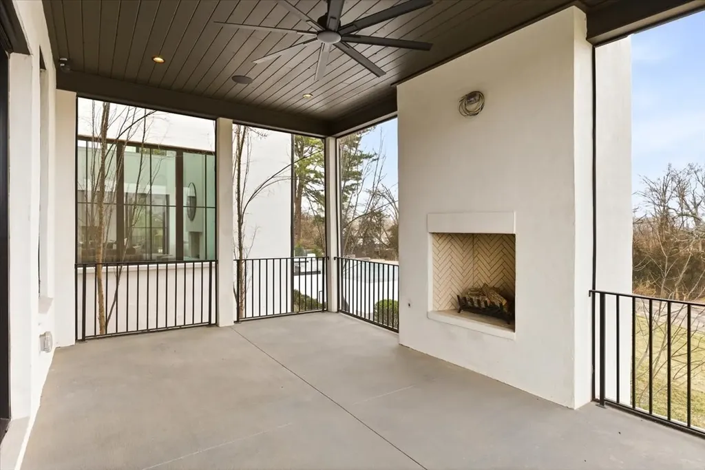 818 Brentview Drive Nashville TN 37220