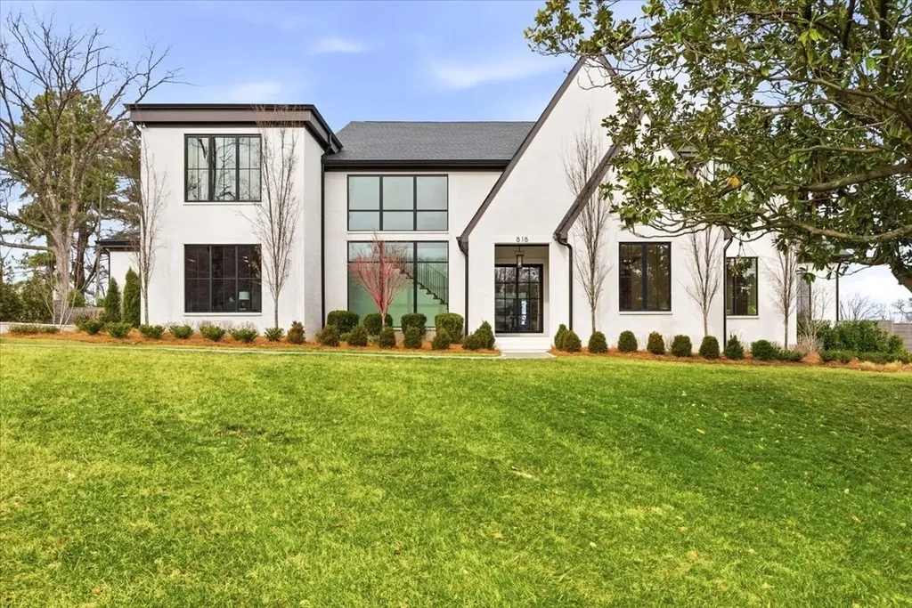 818 Brentview Drive Nashville TN 37220