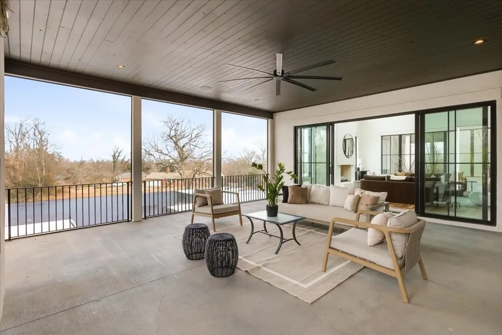 818 Brentview Drive Nashville TN 37220