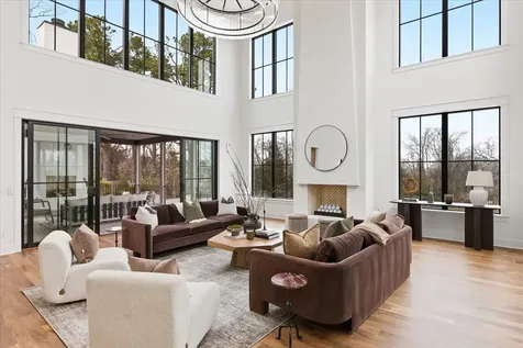 818 Brentview Drive Nashville TN 37220