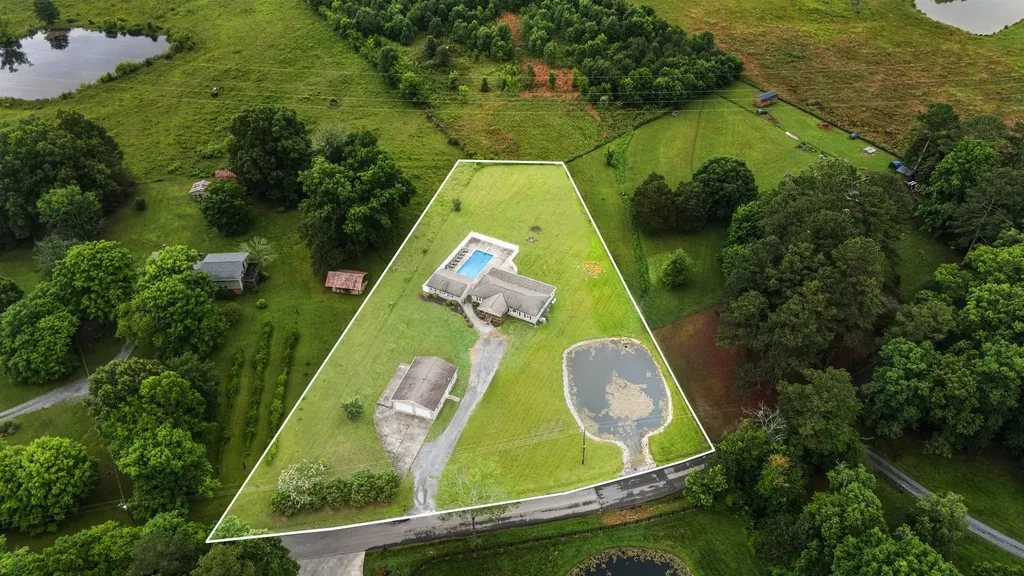 871 Kile Lake Road, SE Cleveland TN 37323
